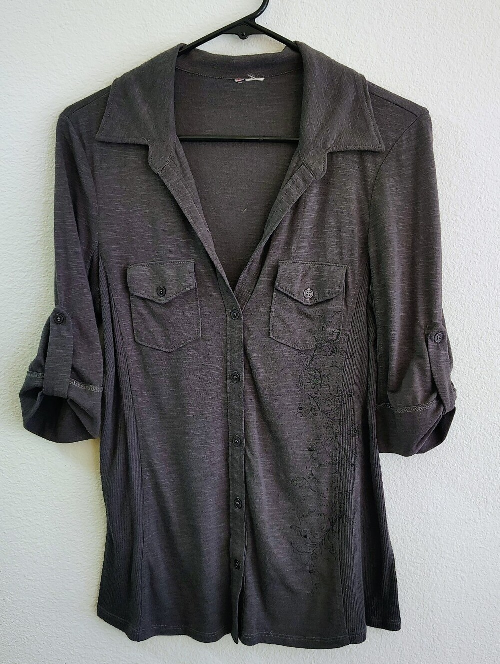 Cute Gray Shirt ~ Size Large